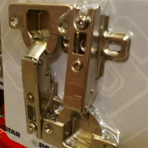 Charnière de cuisine.