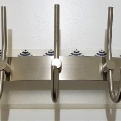 Porte manteaux inox.