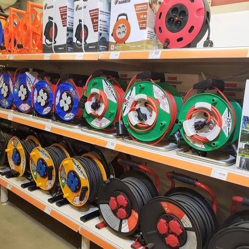 Enrouleurs Brennenstuhl.